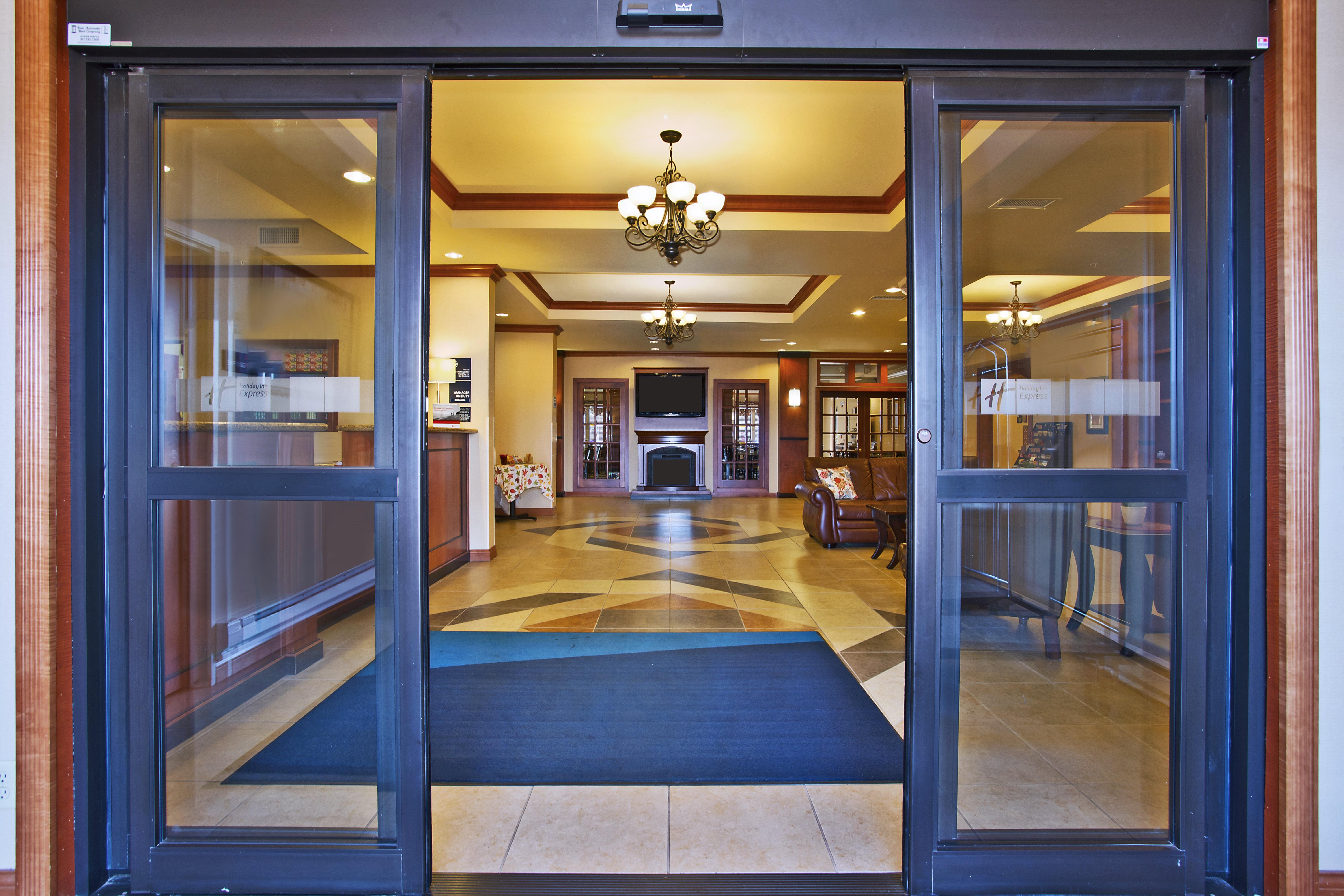 Holiday Inn Express Hotel&Suites &erson Anderson Exterior foto