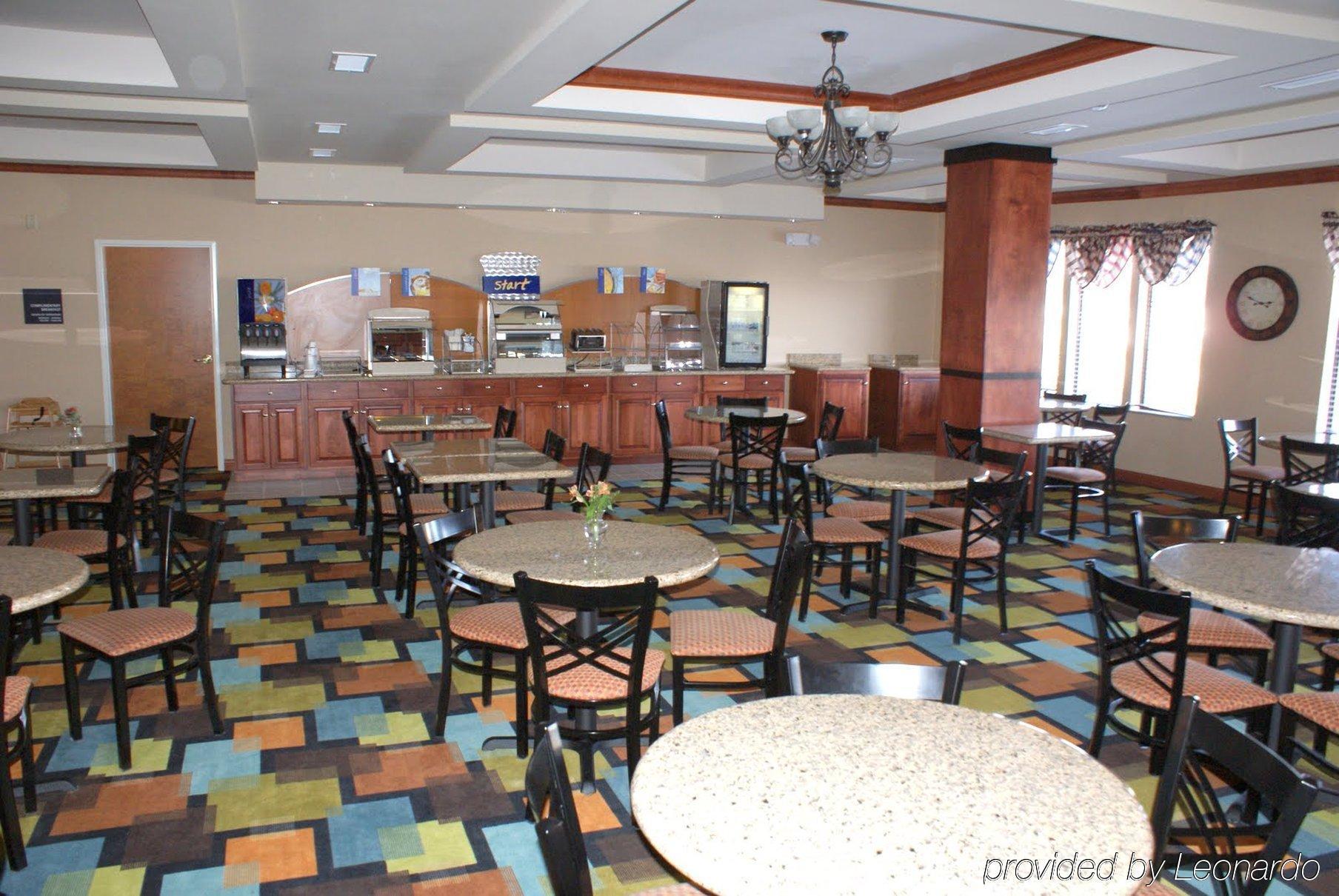 Holiday Inn Express Hotel&Suites &erson Anderson Restaurante foto
